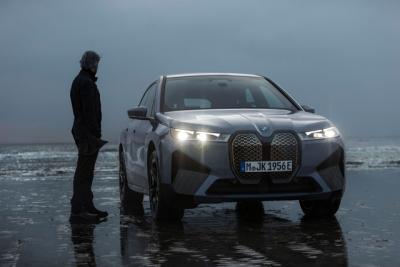 BMW iX M60 tham gia cuộc đua xe điện, kỳ vọng dẫn đầu phân khúc trong tương lai